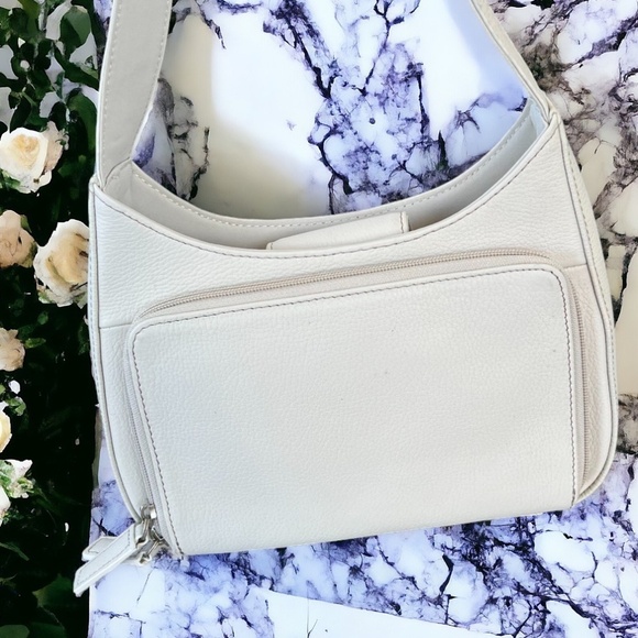 Fossil NWOT Pebbled Leather Shoulder Bag Satchel Bone Color Off White - Picture 7 of 15